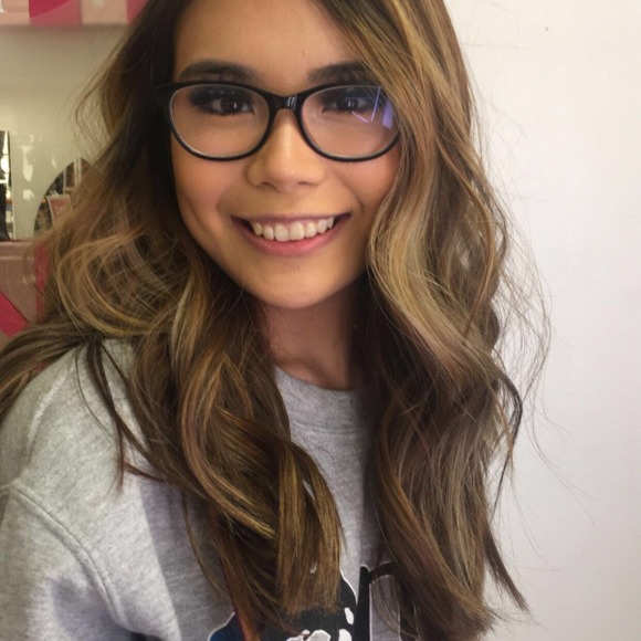 Meet your Posher, Johanna - Picture 1 of 1